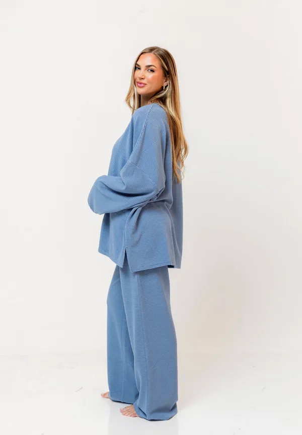 Blue Striped Fleece Set Size top is m/l : bottom is l/xl - Image 2