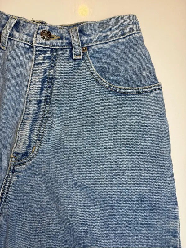 Route 66 High rise Relaxed Fit Denim Shorts Size 5/6 Light Wash Vintage Style‎ - Image 4