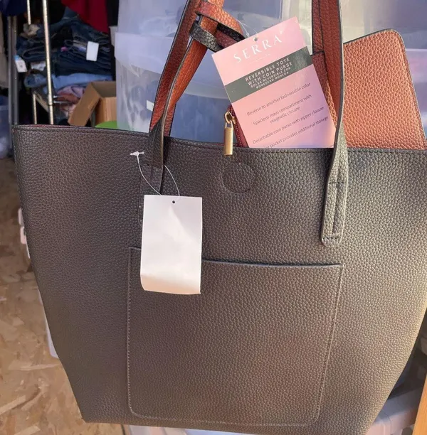 Serra purse tote in black with insert bag - Image 2