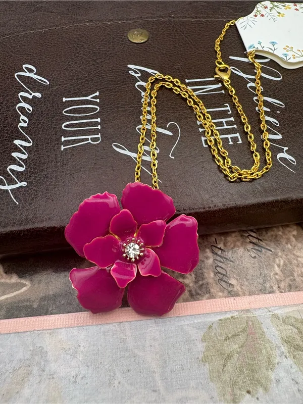 Handmade Pink Enamel Flower Necklace Gold Tone Vintage Y2K Pendant 18” - Image 2