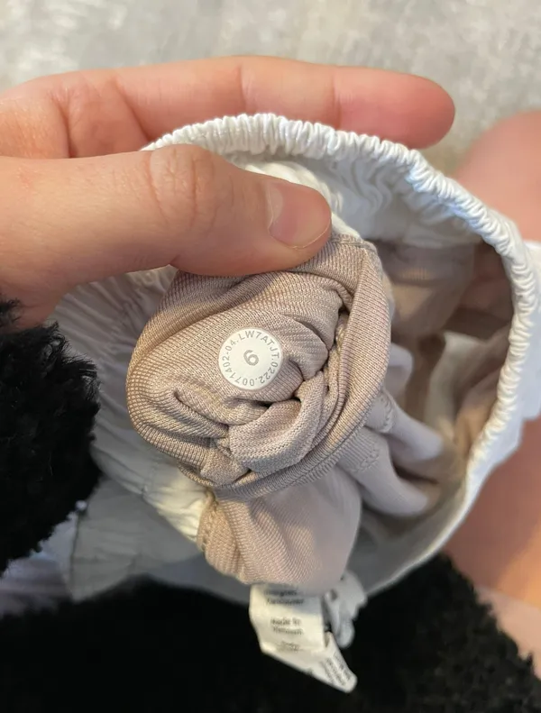 Lululemon Hotty Hot Shorts 6 4” - Image 4