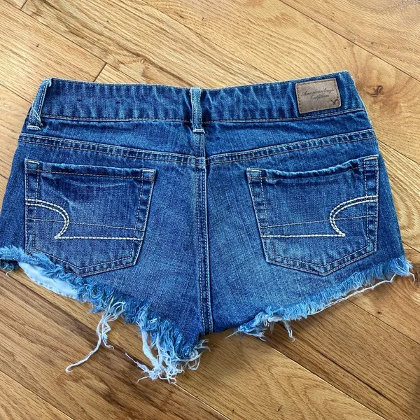 American Eagle Short Denim Shorts - Image 6