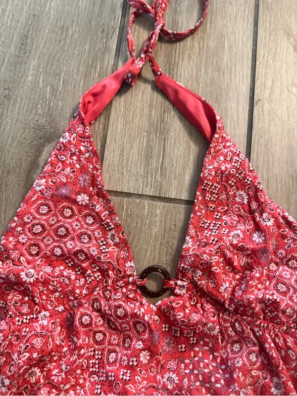 Red Printed Halter Camisole with Ring Accent - Image 2