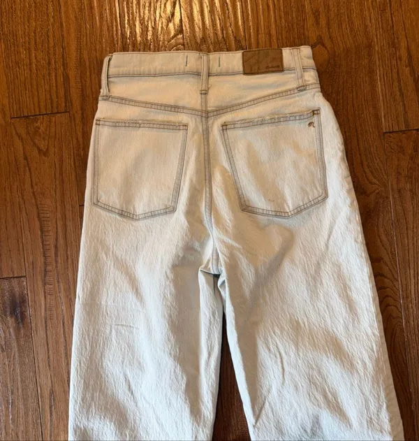 Madewell the perfect vintage wide leg crop Jean light wash size 27 - Image 9