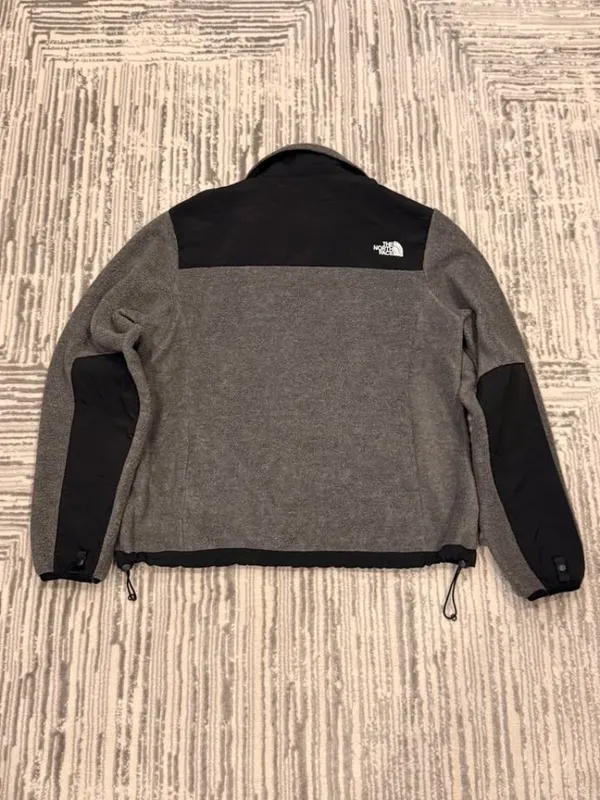 The North Face women's XL gray/black Denali fleece coat - Image 7