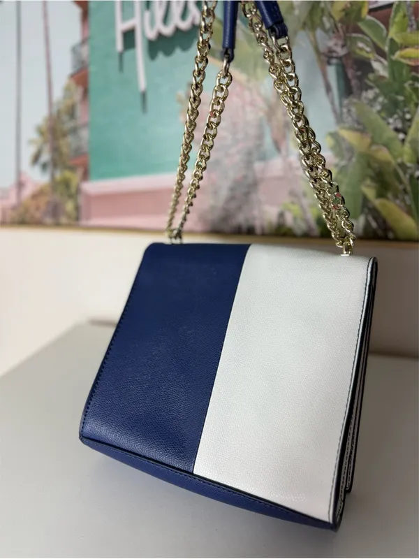Love Moschino White Blue Split Heart Structured Shoulder Bag Gold Chain - Image 5