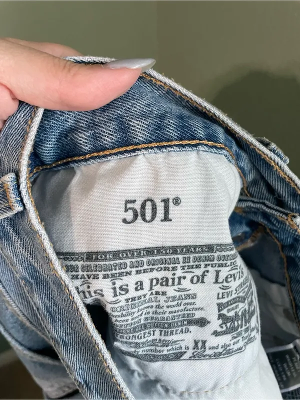 Levi’s 501 High Rise Distressed Denim Jean Shorts Size 27 - Image 3