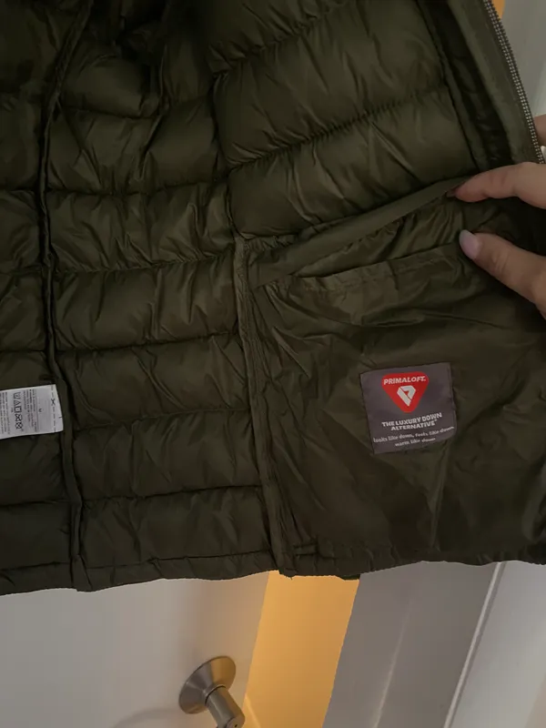 Gap Puffer Jacket - Image 3