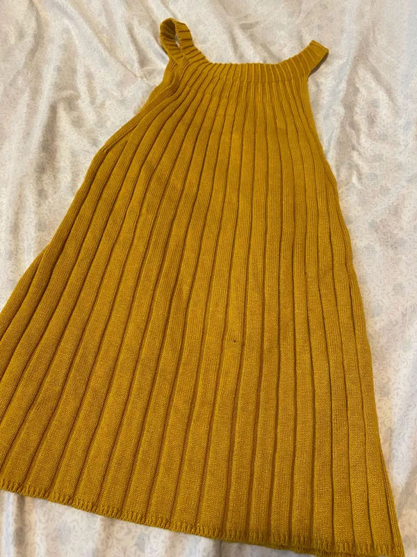 rue and willow yellow sweater tank top - Image 2