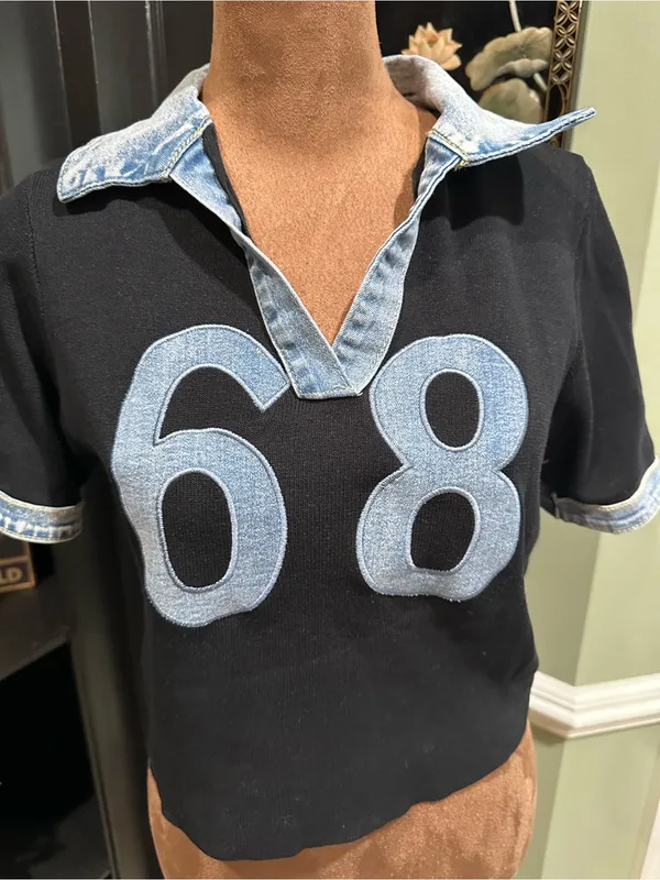 IMMODEL Denim‑Trim Cropped Jersey Top – Patch “68” – Size Large Blue - Image 4