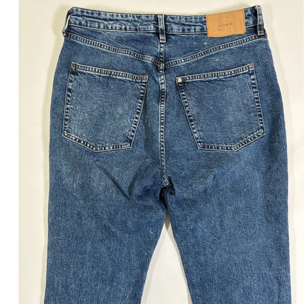 H&M Womens Ultra High Waist Mom Jeans Medium Wash Blue Button Fly Size 12 - Image 5