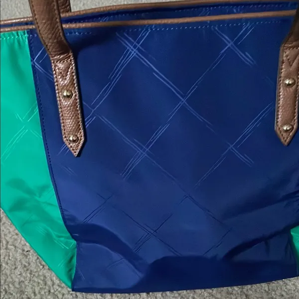 Stylish Blue and Green Vera Bradley Tote Bag - Image 5