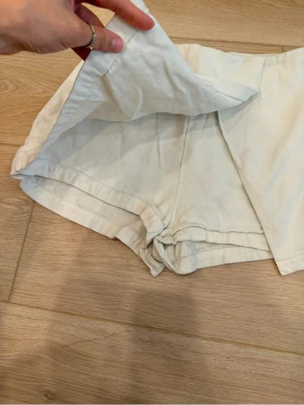 H&M Skort Shorts - Image 4