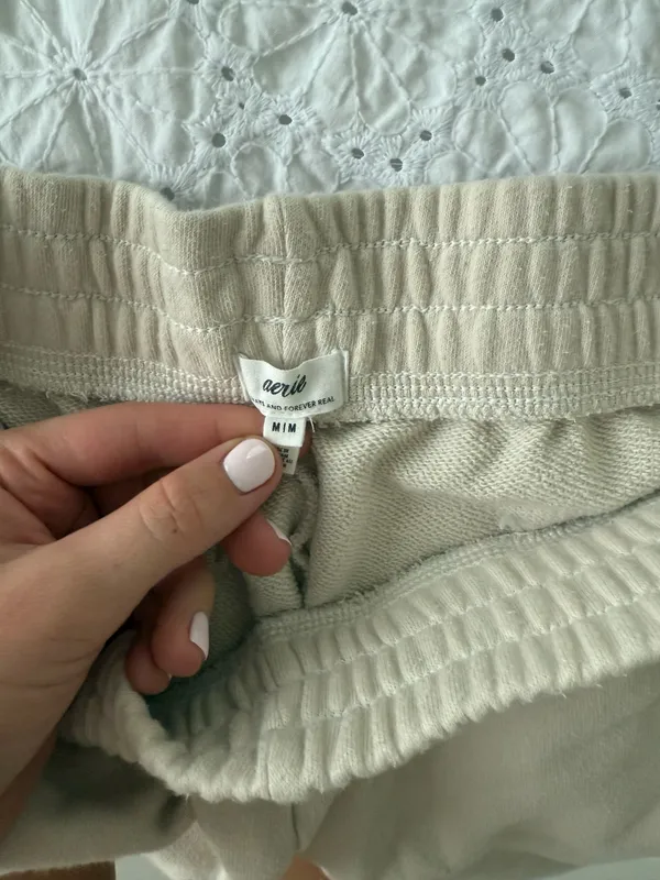 Lounge Shorts Tan Size M - Image 2
