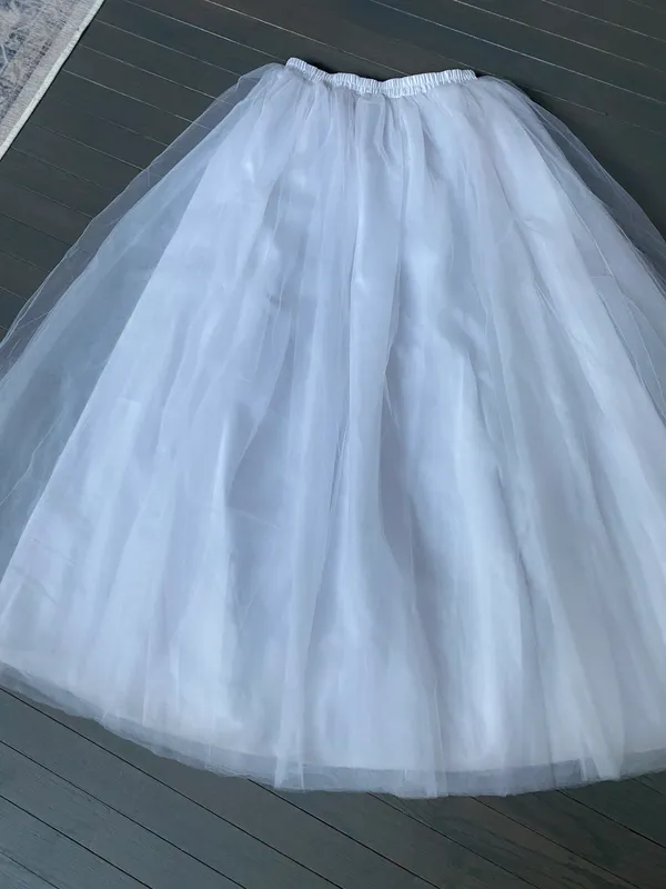 White Tulle Skirt Size Large - Image 5
