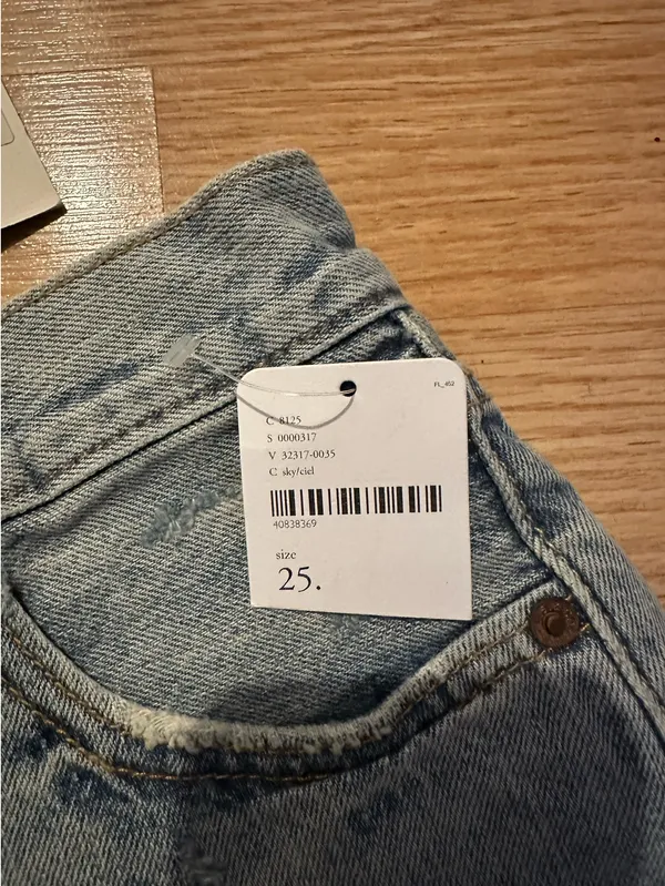 Levi’s Shorts Denim - Image 3