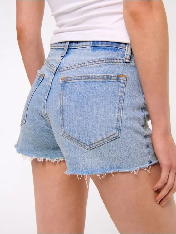 Abercrombie & Fitch‎ The Mom Short High Rise Denim Cutoff Shorts Size 28 / 6 - Image 2