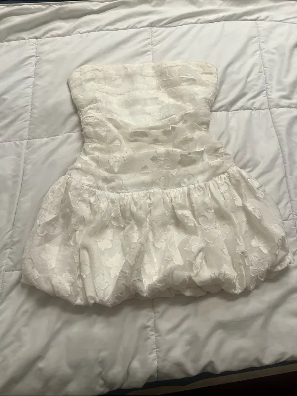 Amanda Uprichard Rendezvous Dress in White - Image 3