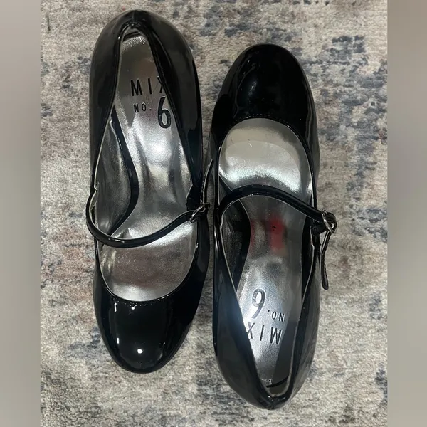 FINAL PRICE Mix No. 6 Shiny Black Heels - Image 7