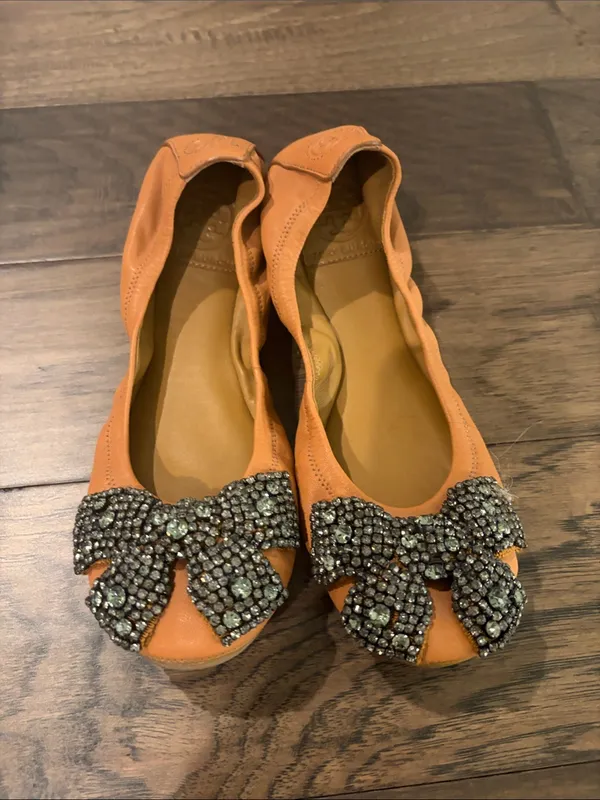 Tory Burch Eddie Camel Ballet Flats Sz 7.5 - Image 2