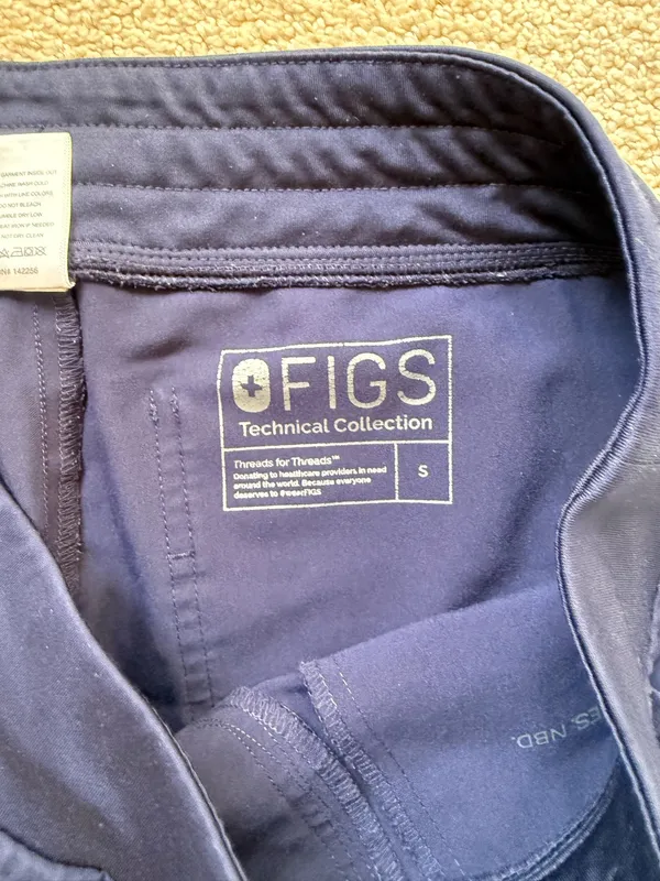 FIGS Navy Scrub Pants Jogger - Image 3