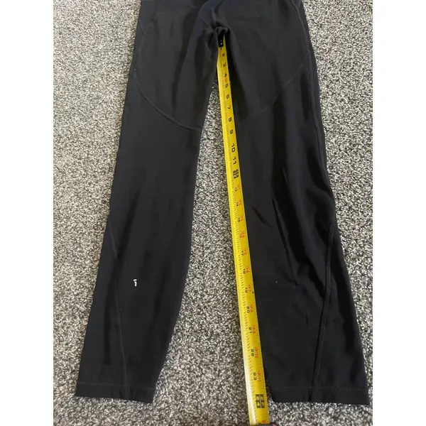 GapFit black athletic leggings feature specialized curved compression seams M - Image 7