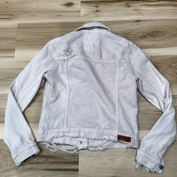 Abercrombie and Fitch Dusty Pink Distressed Denim Jacket Women’s XS - Image 5