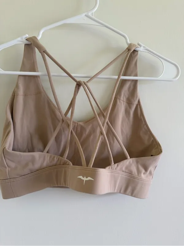 Iwa company sports bra activewear athleisure yoga gym Hawaii hiking running - Image 2