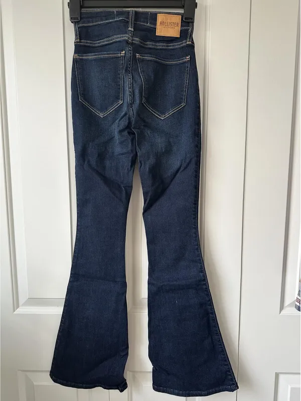 Hollister Short Curvy High-Rise Dark Wash Flare Jeans NWT Dark Wash Sz 00S / 23W - Image 6