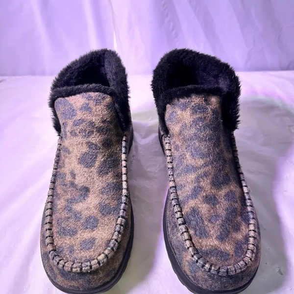 Hey Dude Leopard Print Slip-On Slipper in Brown and Black - Image 4