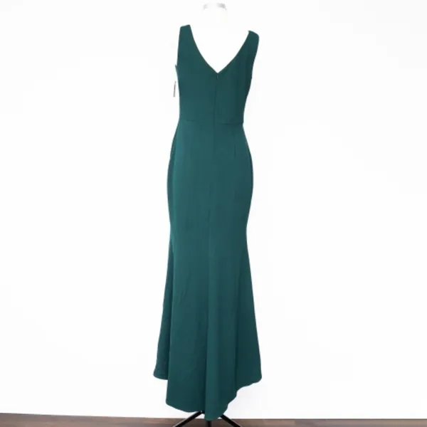 Betsy & Adam. Christine Scuba Crepe Ruffled‎ Bow Gown. - Image 3