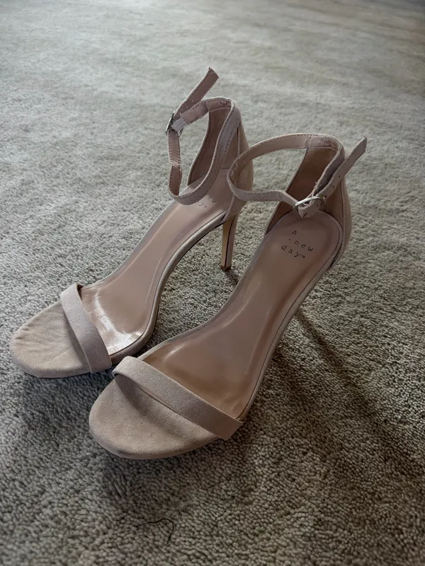 A New Day Nude Ankle Strap Heels Size 7.5 - Image 4
