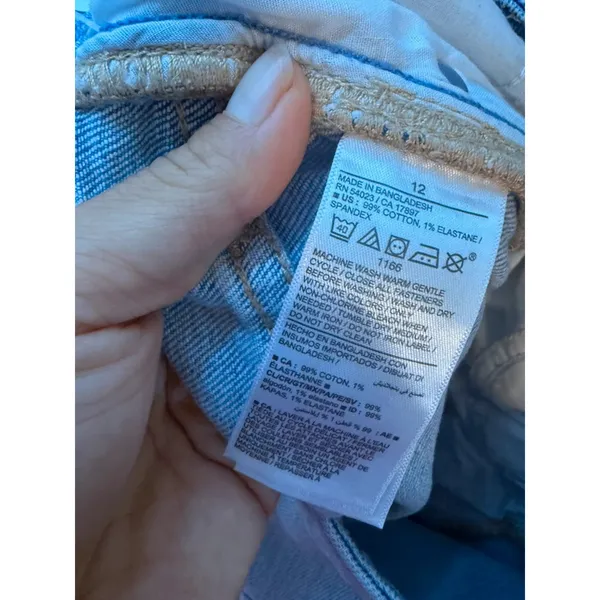 NWT Old Navy Light Wash Higher High Rise Flare Jeans - Image 3