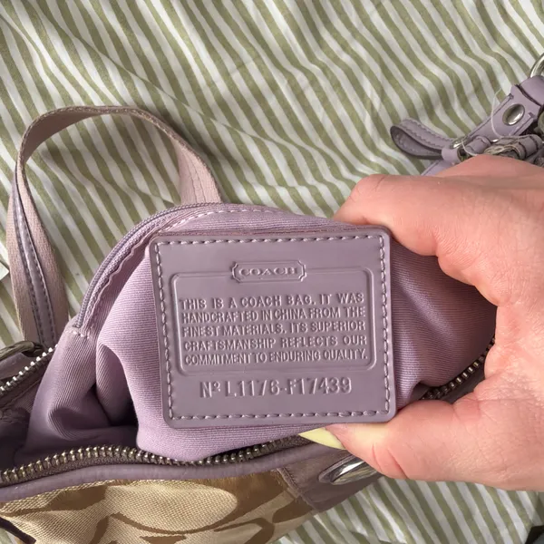 Coach Vintage Shoulder Bag - Image 3