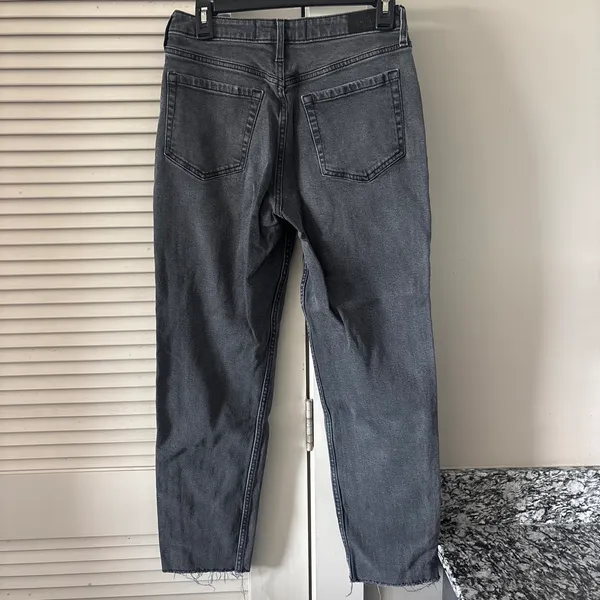 Hollister Co. ultra high rise mom jeans in black, size 5R. - Image 3