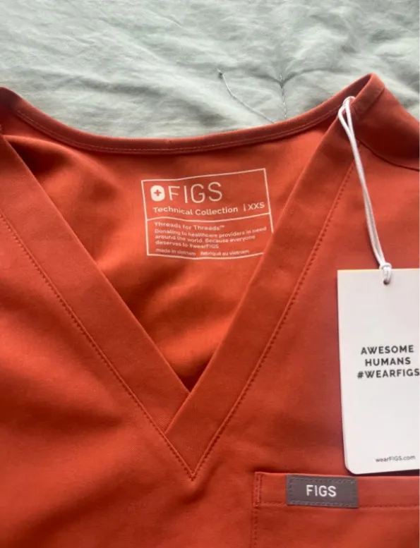 FIGS scrub set new with tags size xxs - Image 5