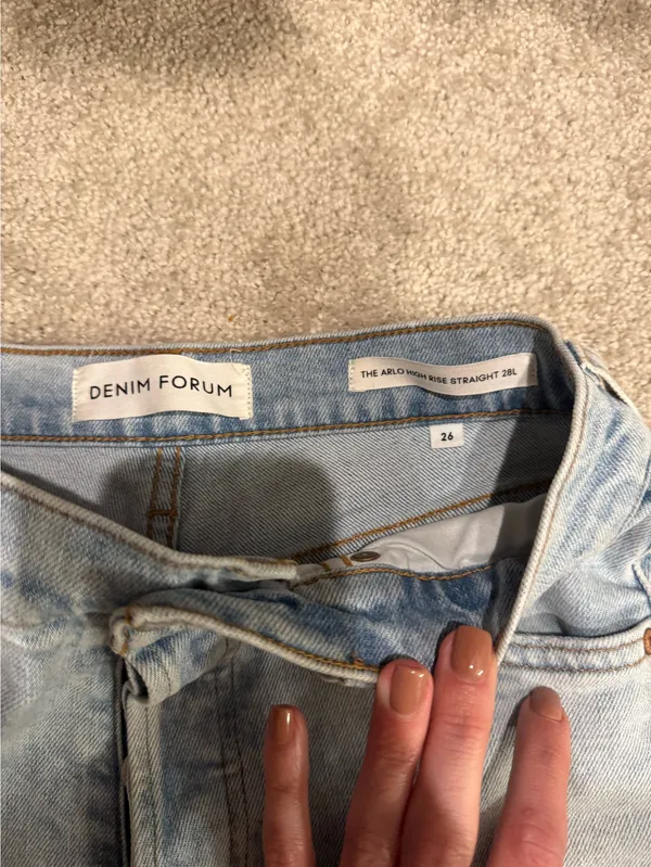 Denim Aritzia Forum High-Rise Jeans - Image 3