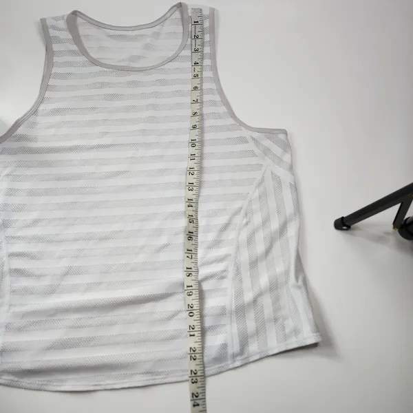 Lululemon White Mesh Cropped Running Striped Tank Top Shirt Size L? READ DESCRIP - Image 4