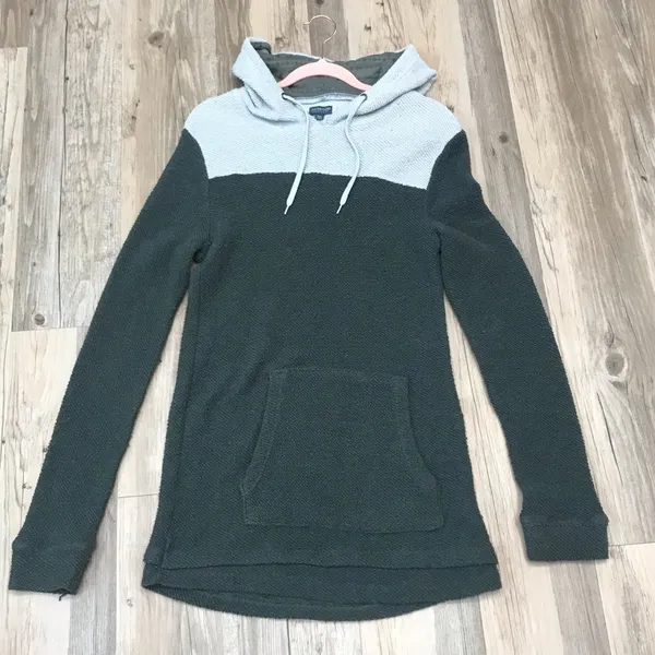 Woman’s Boho Earth Bound green sweatshirt Medium - Image 5