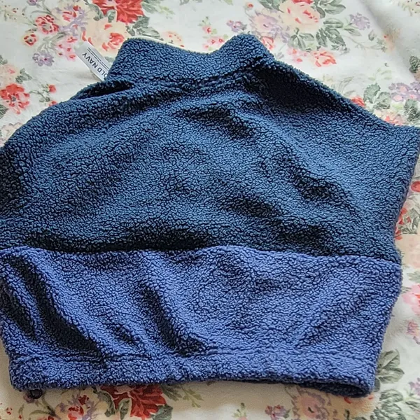 Old Navy NWT Long-Sleeve Oversized Two-Tone Sherpa Sweatshirt for Women - Image 3