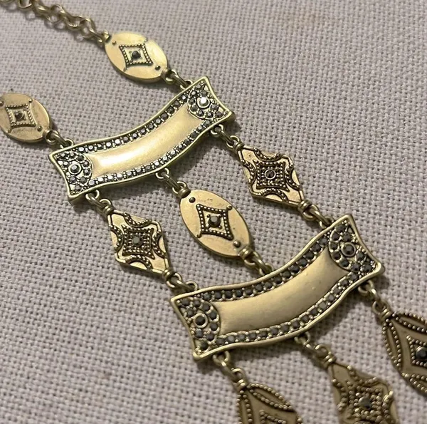 NEW Chico’s Mia Ladder Necklace in Gold , New without Tag SOLD OUT - Image 7