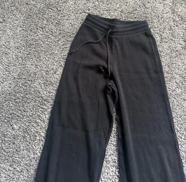 Zara Black Ribbed Wide-Leg Pants with Drawstring - Image 5