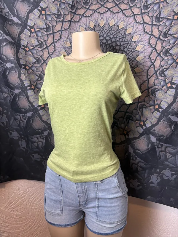 SheIn Light green plain tshirt - Image 2