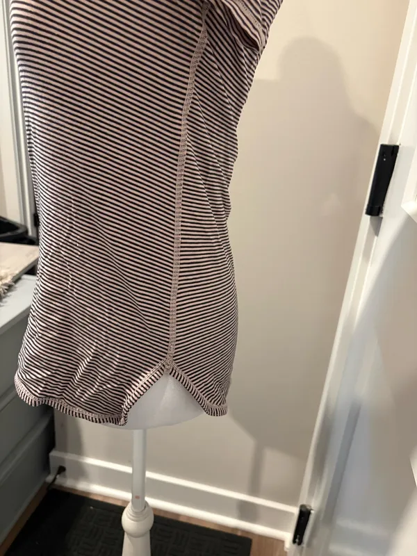 Lululemon Striped V Neck Tee Pima Cotton Black Cream Short Sleeve - Image 3