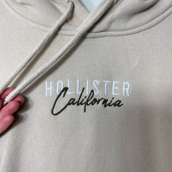 EUC Hollister Co women’s tan cream stitch decal pullover fleece lined‎ hoodie M - Image 3
