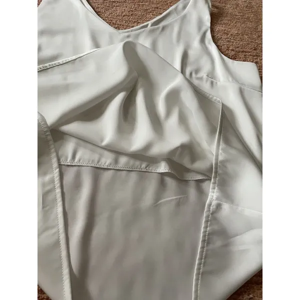 Ekouaer Ivory Satin Tank Top M Sleeveless V Neck Lined Camisole Blouse Elegant - Image 6
