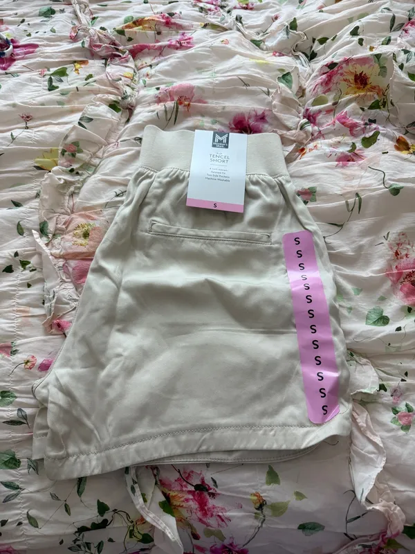 Cream tencel shorts  - Image 2