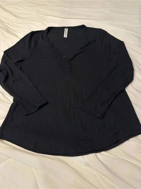 Athleta Wind Down Sleep Top - Women's Black Long Sleeve Henley - NWT - Size XL - Image 4