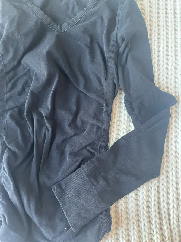 Athleta Workout Top - Image 2