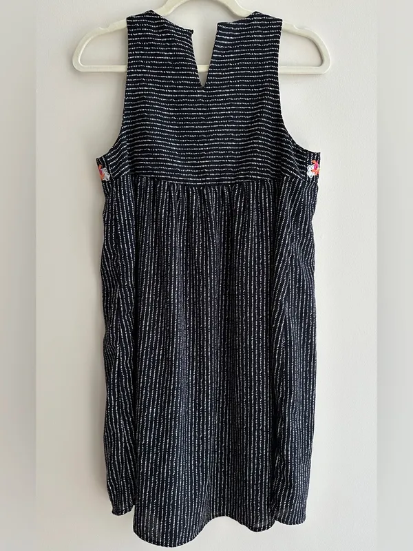 THML Floral Embroidered Black and White Mini Shift Dress, Size Small - Image 11